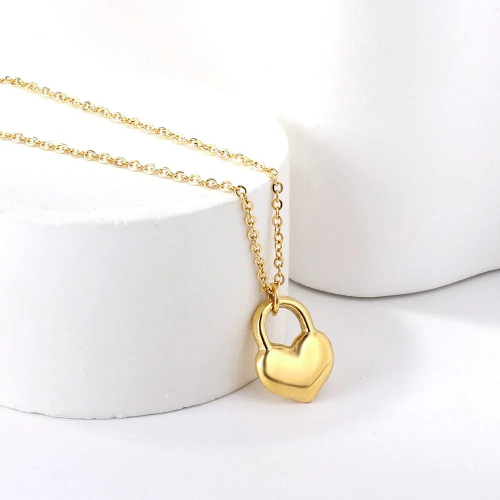 Heart-Shaped Gold Clavicle Chain